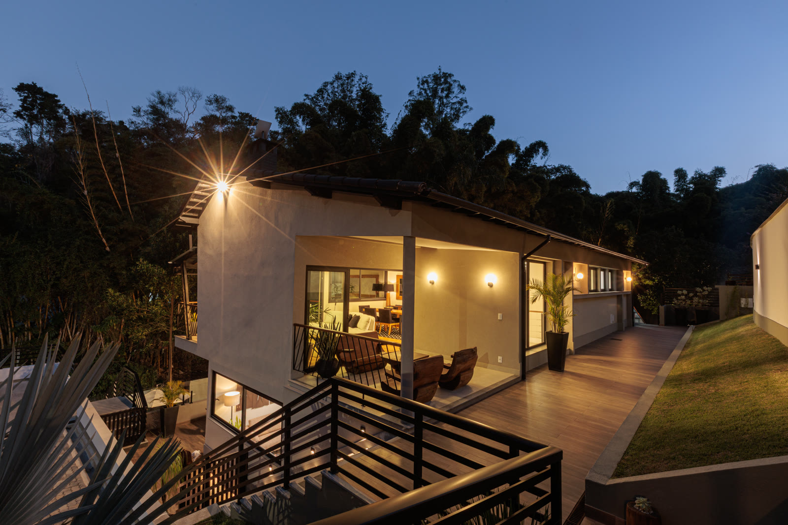 Residência · Casa a noite